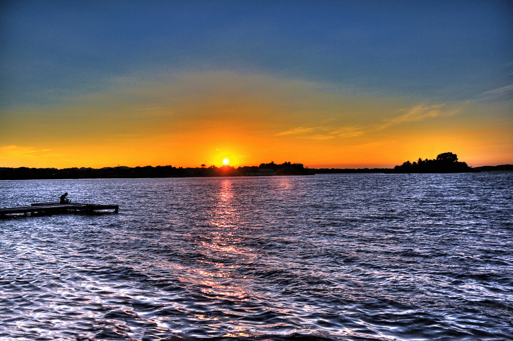 Sunset view from lake Petén Itzá