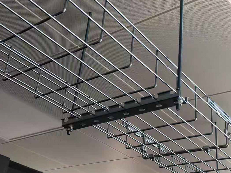 Wire Mesh Cable Trays in Industrial Settings