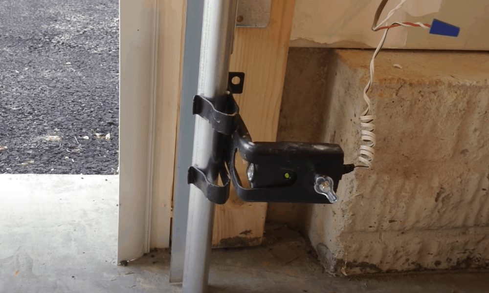 how to wire garage door sensors