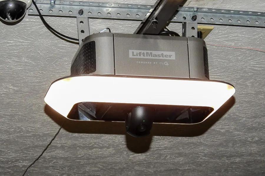 who makes liftmaster garage door openers