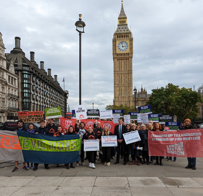 Emergency demonstration outside Parliament after leak Truss was scrapping the Bill 