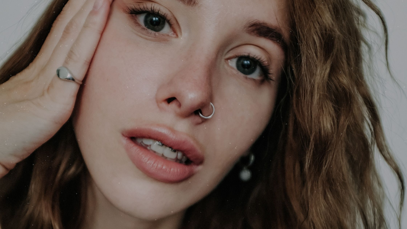 The Ultimate Guide to Nostril Piercing: From Procedure to Aftercare