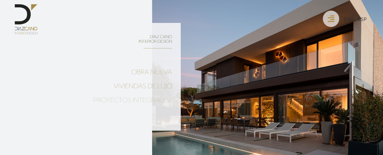 Diseño de interiores e interiorismo en Ibiza para hogares exclusivos.
