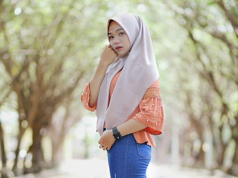 Hijab Fashion: Digital Innovation in Design