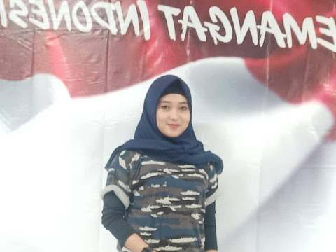 Hijab Fashion: Digital Influences and Trends