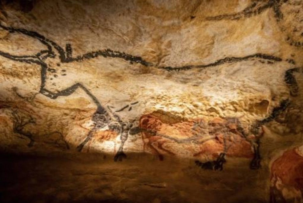 Caverna de Lascaux, na Frana, abriga algumas das pinturas rupestres pr-histricas mais importantes do mundo  Foto: DE LAGASNERIE / HEMIS.FRhemis.frHemis via AFP