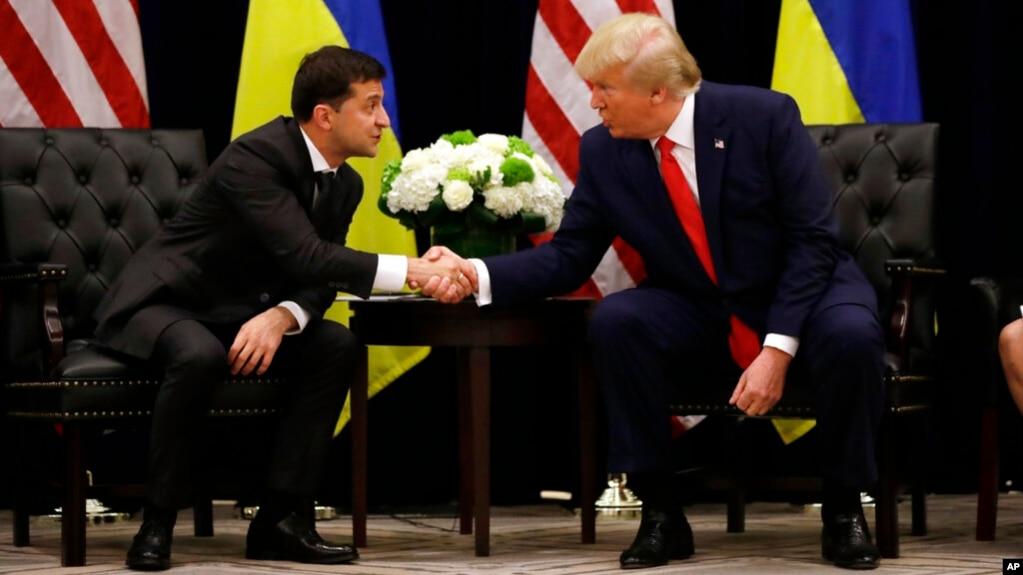 Ảnh tư liệu hồi ngày 25/9/2019: Tổng thống Mỹ Trump khi đó gặp Tổng thống Ukraine Zelenskyy ở New York. 