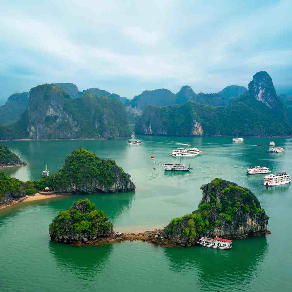 top vietnam tourist attractions