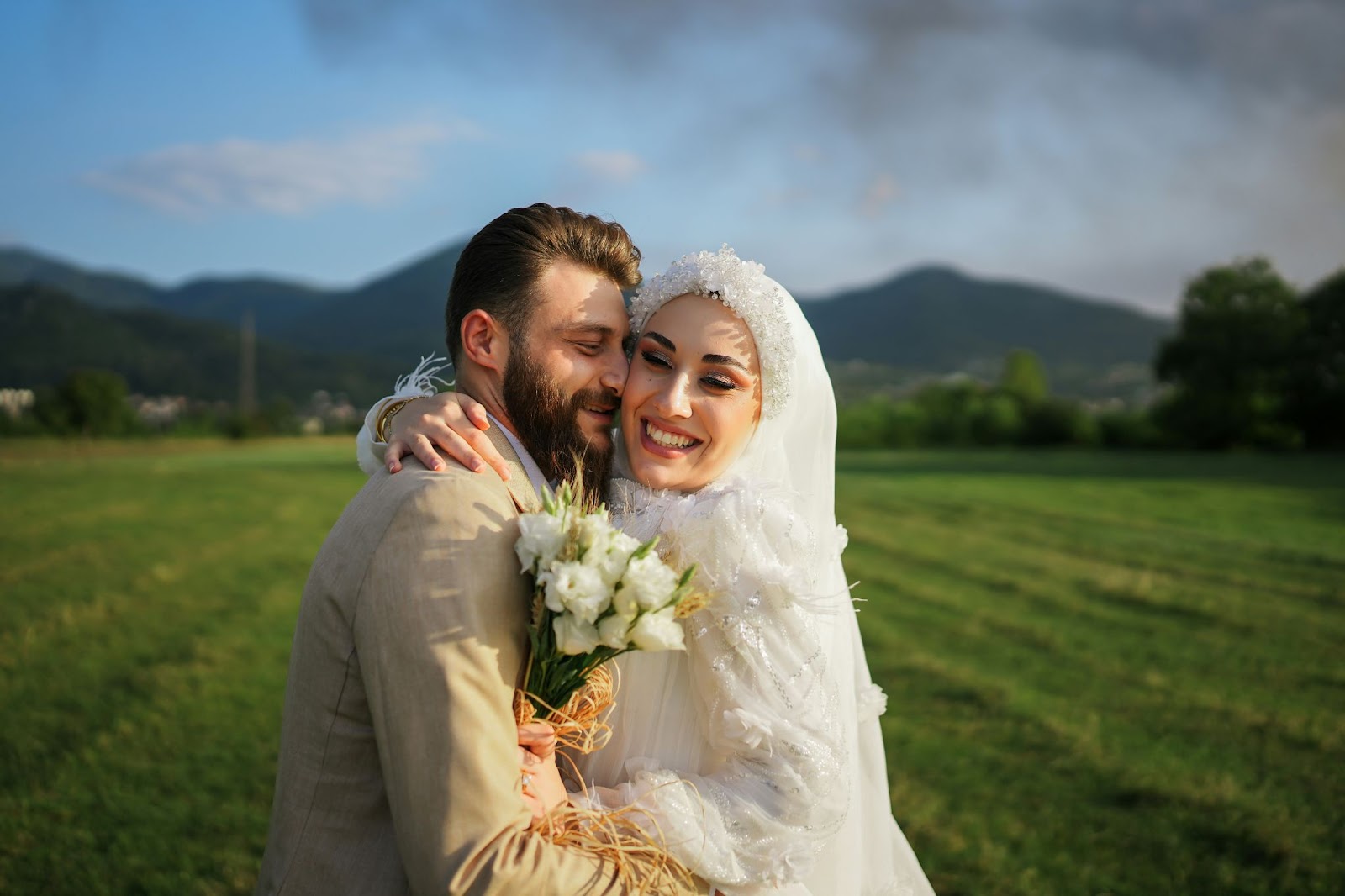 5. Furnizorii și contractele