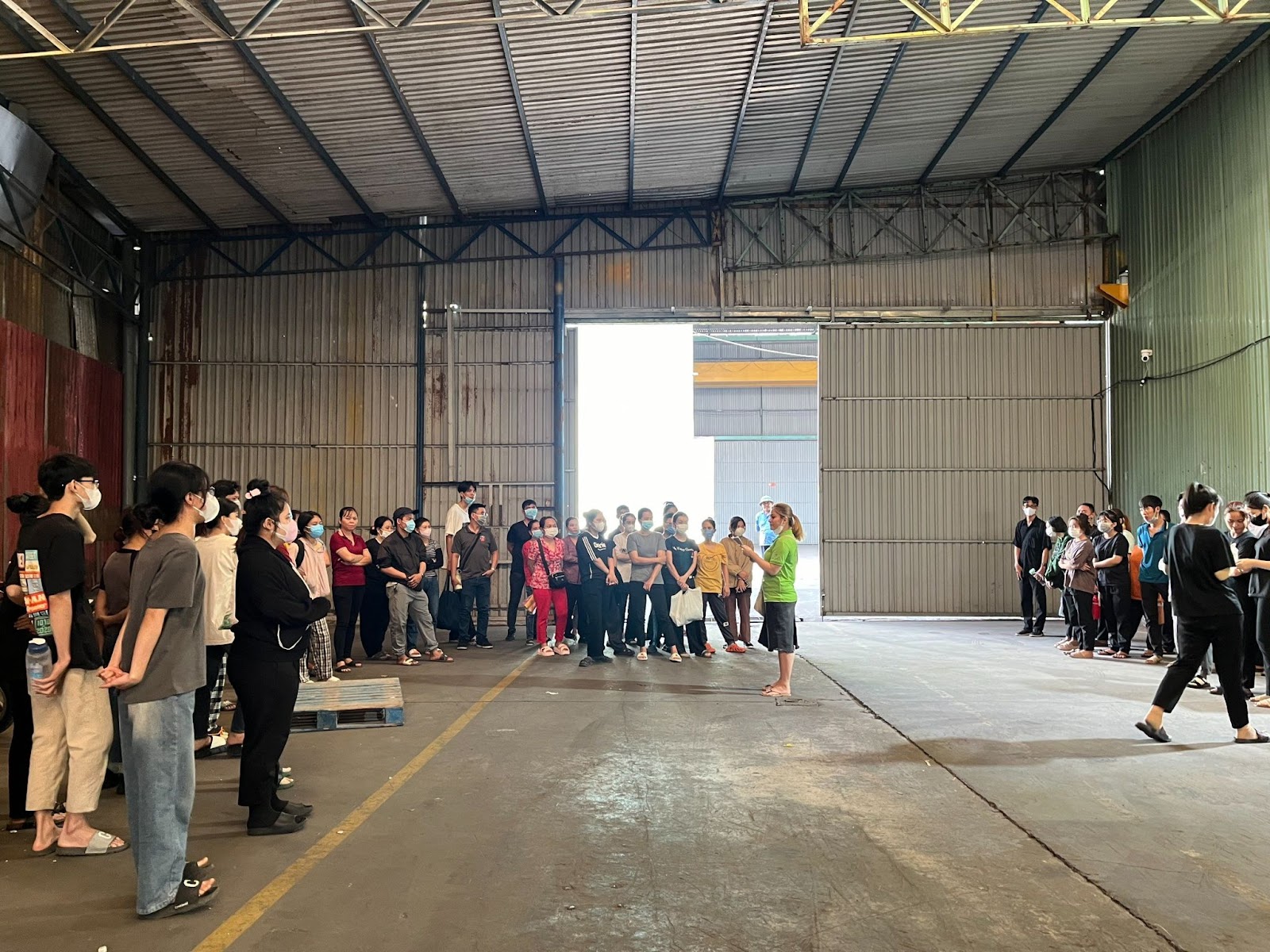 Yêu cầu của nhân viên dán tem sản phẩm