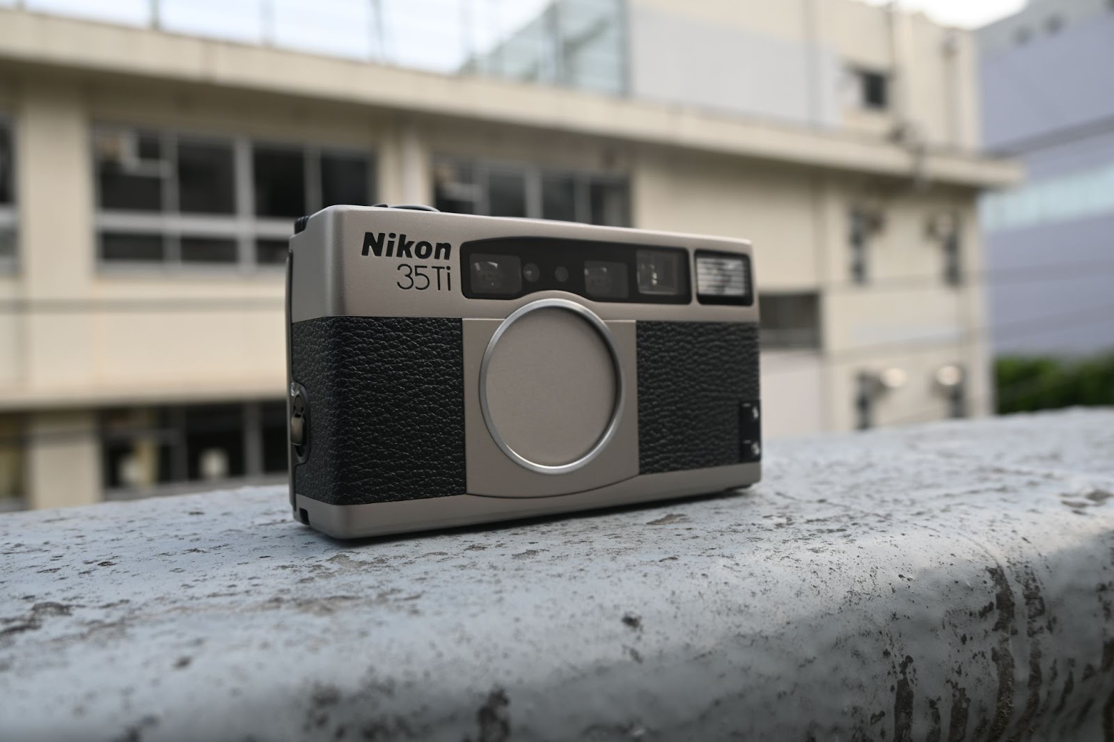 アールイーカメラマガジン | 20代のカメラ超初心者がニコン35Ti アールイーカメラマガジン | 20代のカメラ超初心者がニコン35Ti