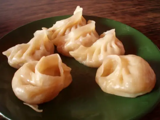 Momos