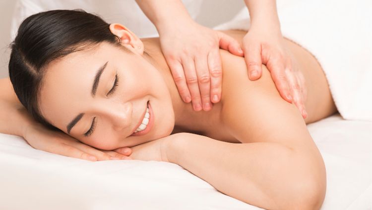 massage giảm mỡ bắp tay