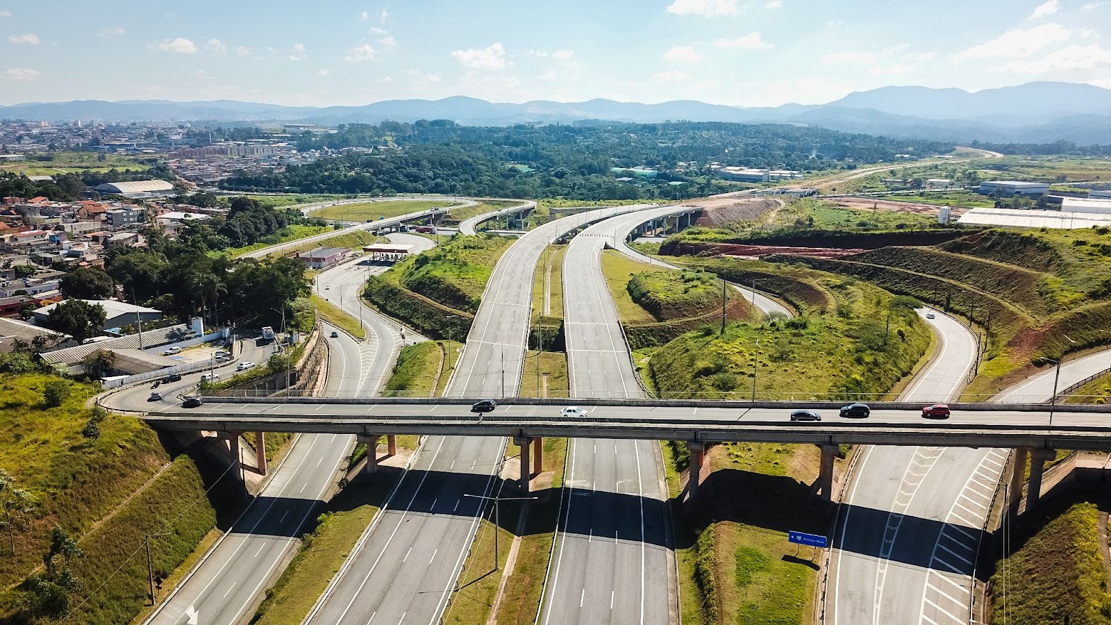 Prepara-se para o trânsito em SP no feriado de 9 de julho - Foto: ARTESP