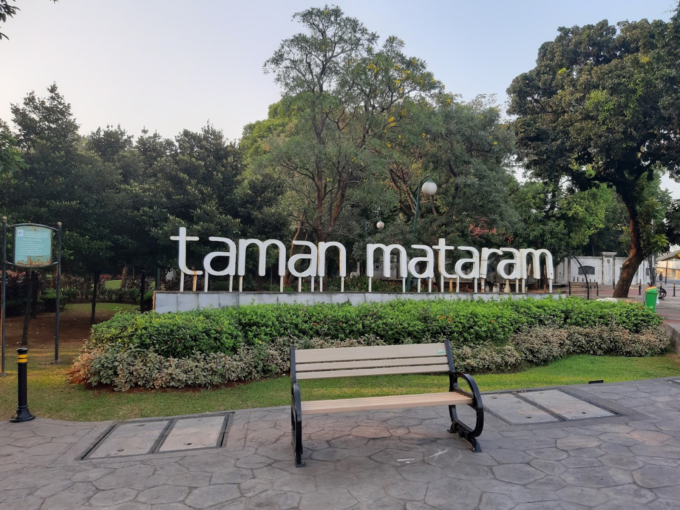 hiburan di jakarta Taman Mataram