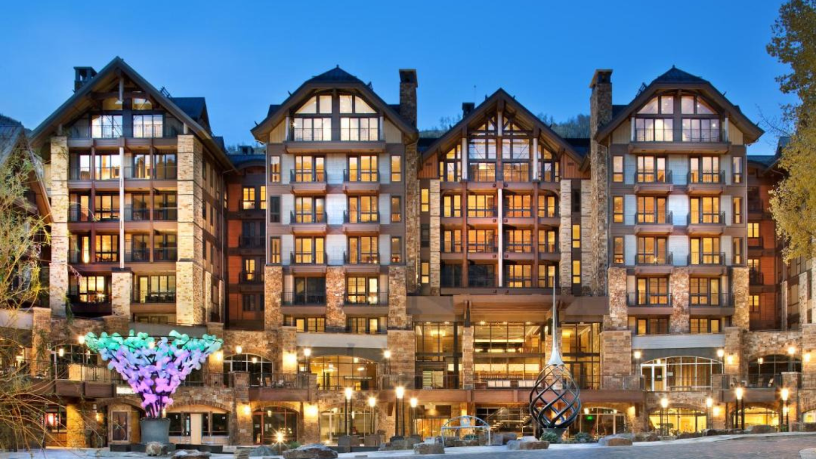 The exterior of a luxury hotel in Vail, CO | Photo credit: Four Seasons Resort Vail