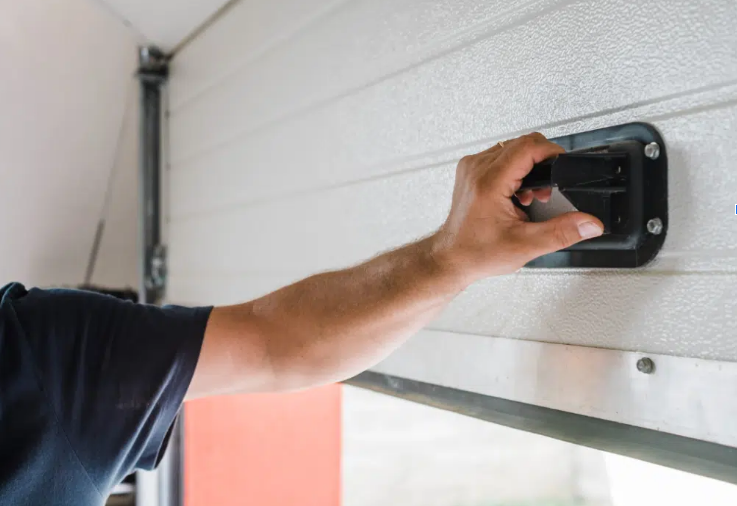 how to lock garage door from inside