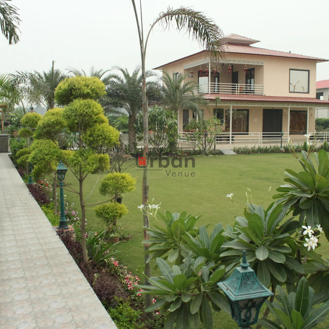 Farmhouses for Pool Party in Noida-KHWAAB FARM 