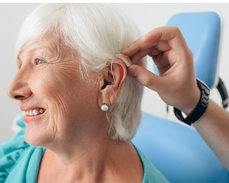 Điều trị ù tai ở người cao tuổi