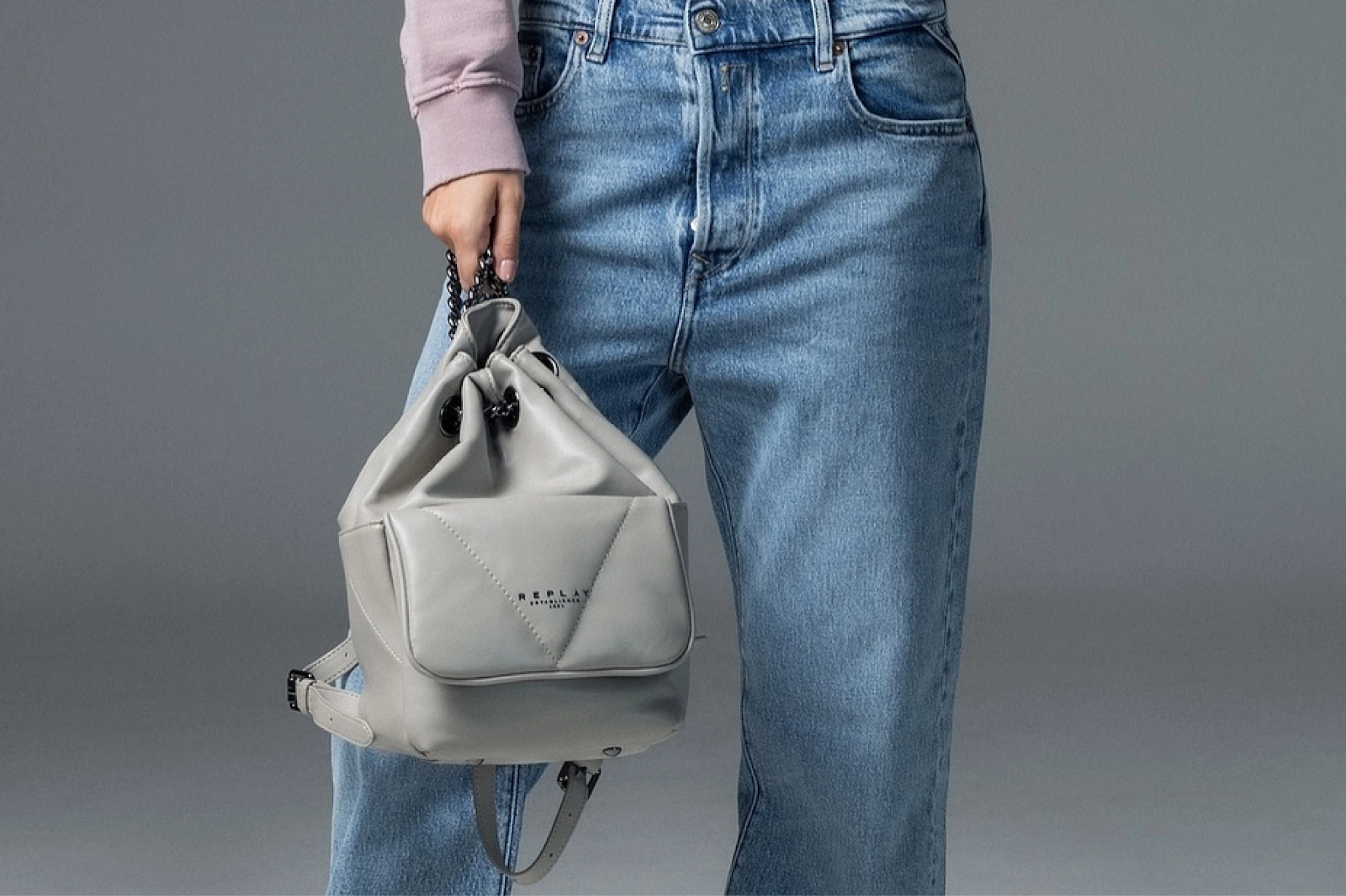 Replay – новизна и свежие идеи в fashion-индустрии