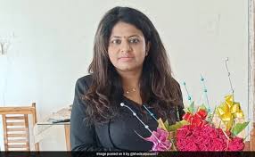 Allegations Against IAS Pooja Khedkar Spark Controversy: Shiv Sena MP Calls for Transparency