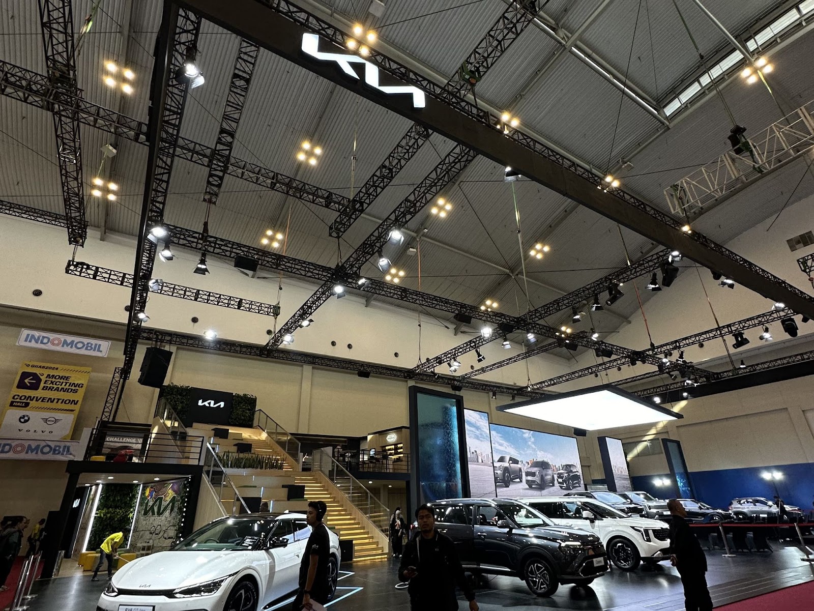 Booth Kia
