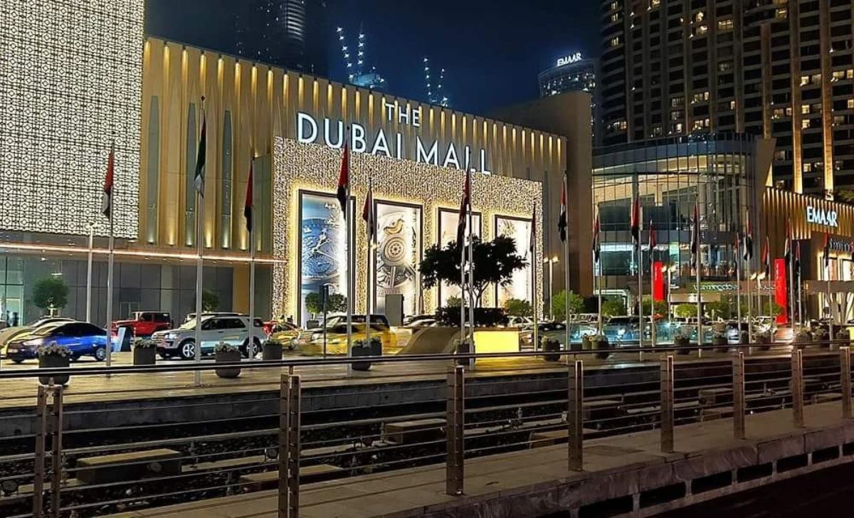 Dubai Mall- Dubai Night Visiting place