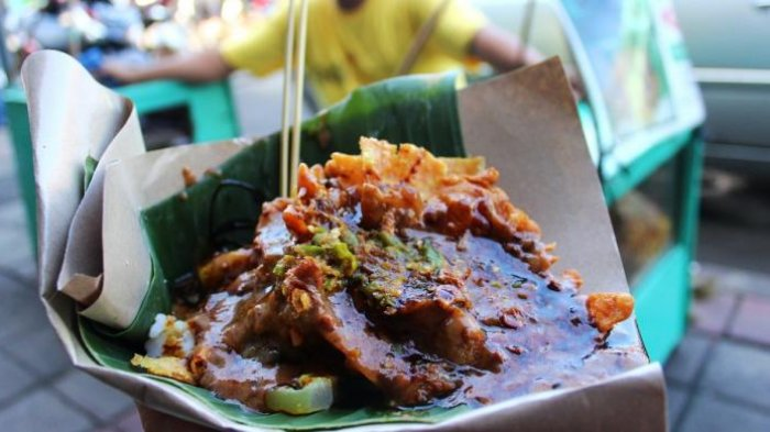 kuliner legendaris bogor Cungkring Pak Jumat