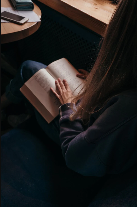 Stylish Study DP of a girl holding a book