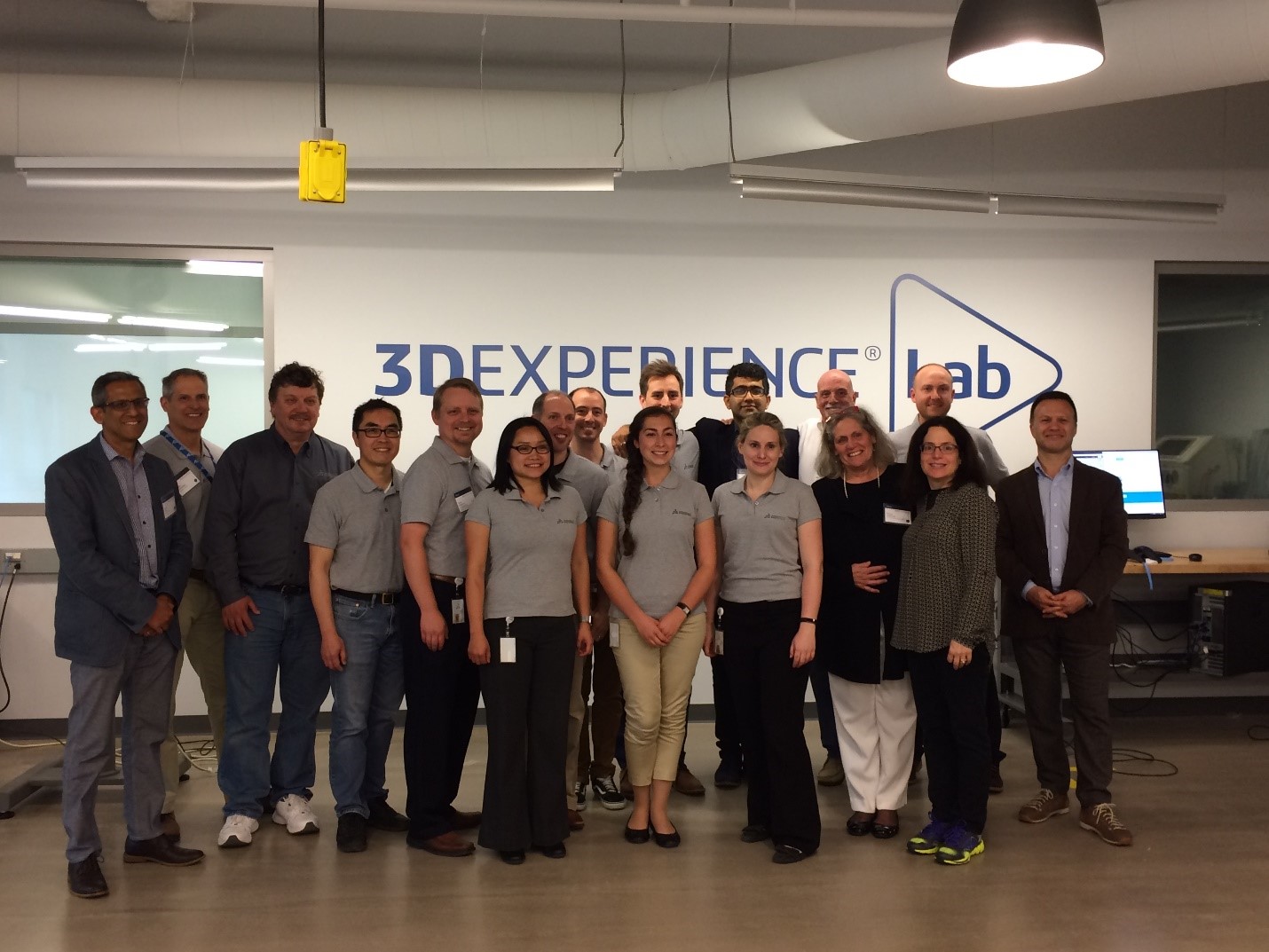 Rachael Naoum (center) at the 3DEXPERIENCE Lab - Dassault Systemes blog 