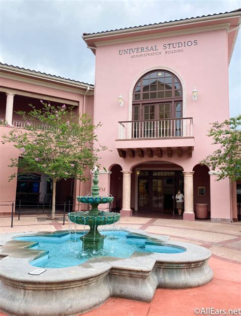Universal Studios Florida Ticket Booth - AllEars.Net