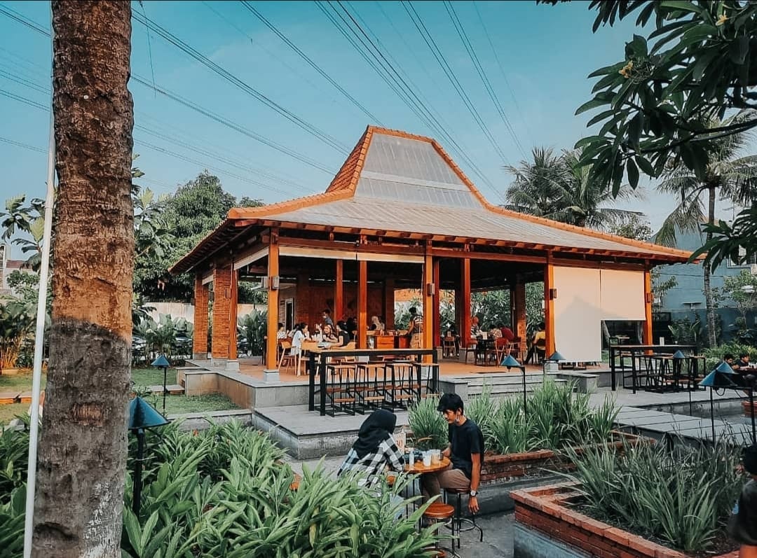   10 Rekomendasi Tempat Makan di Depok yang Populer!