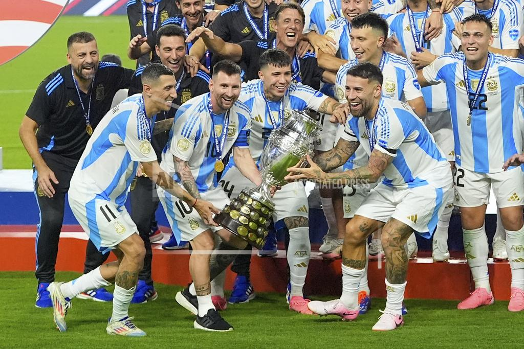 Sự trùng hợp thú vị giữa hai nhà vô địch Tây Ban Nha và Argentina - Ảnh 2.