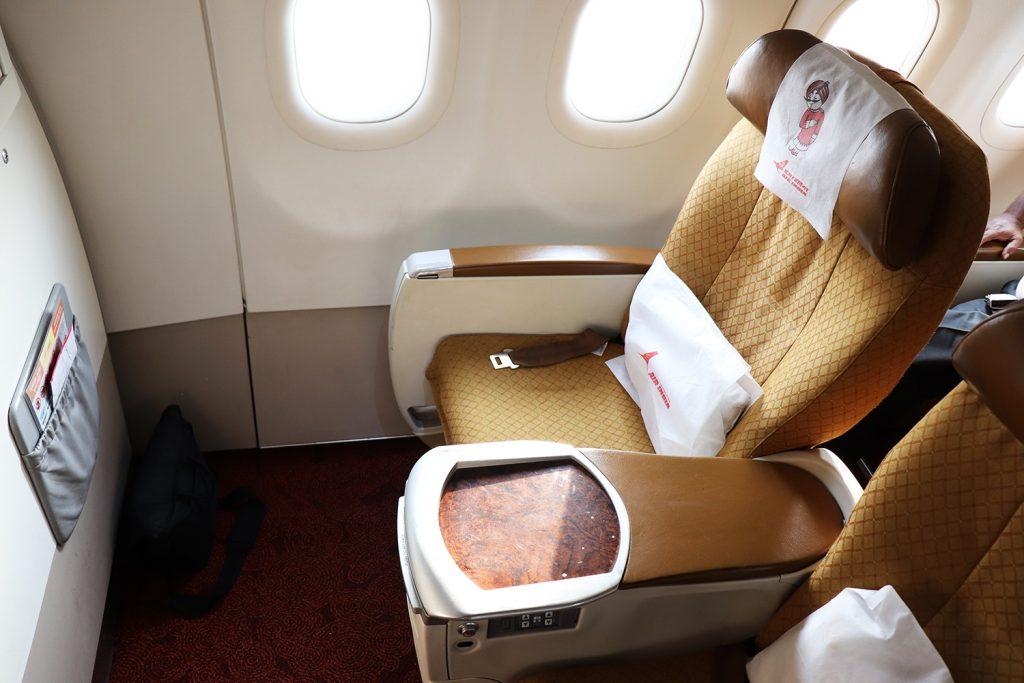 Air India Domestic Business Class Review from Kochi to Mumbai – CardExpert