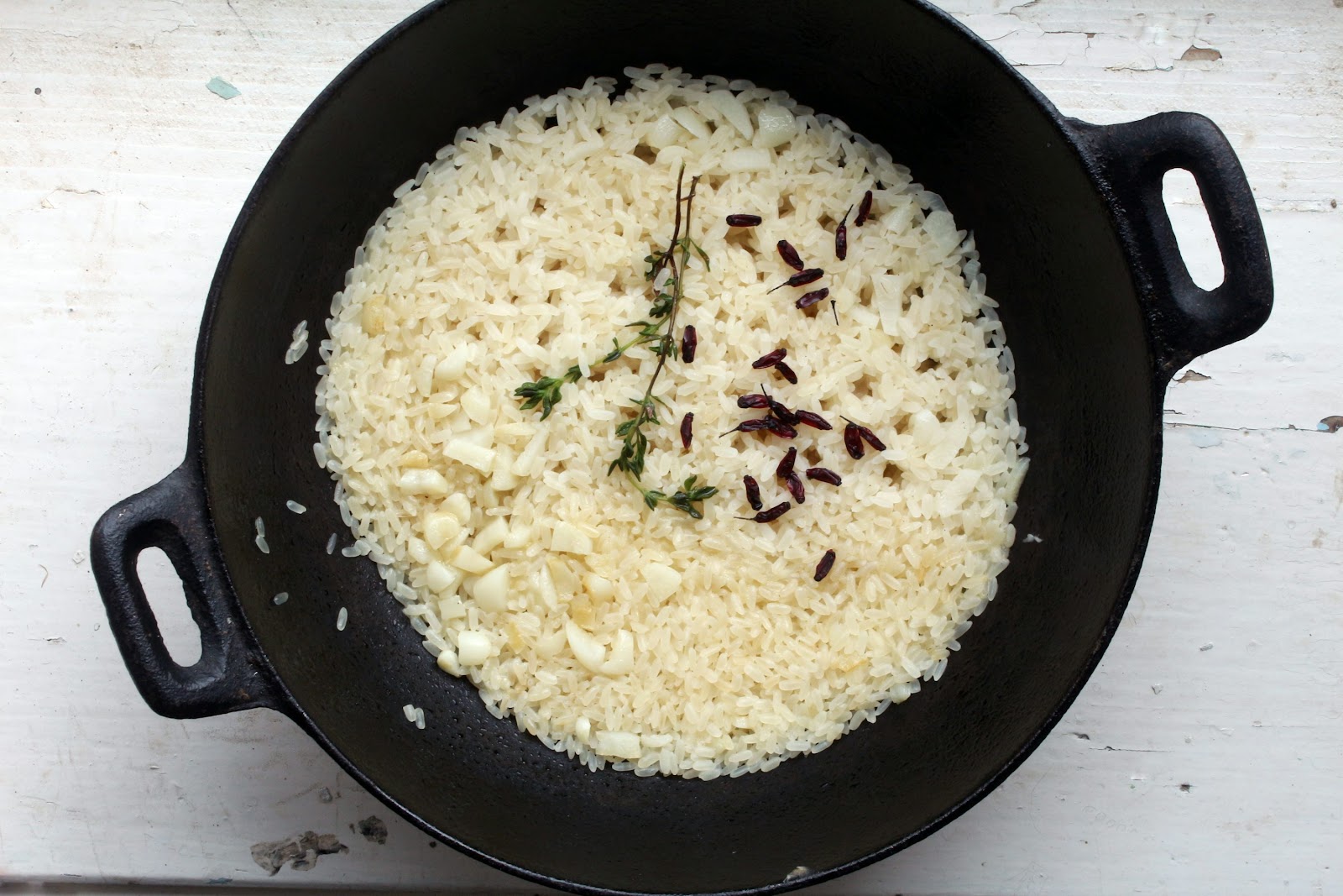 rice on black ceramic bowl