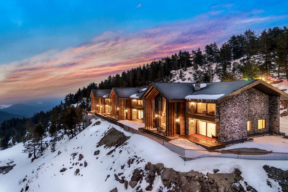 Top 10 Cozy Chaleturi across the world for a winter escape: