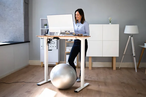 Modern way of working on a sit stand desk