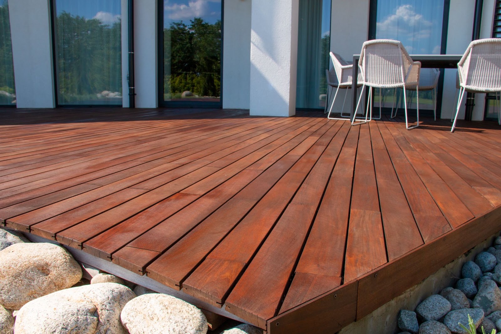 composite vs wood deck