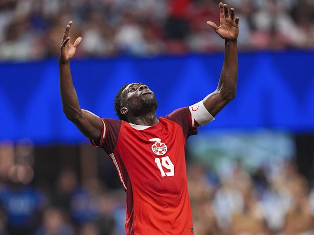 Reaksi kapten Kanada Alphonso Davies terhadap kegagalannya di laga pembuka Copa America 2024