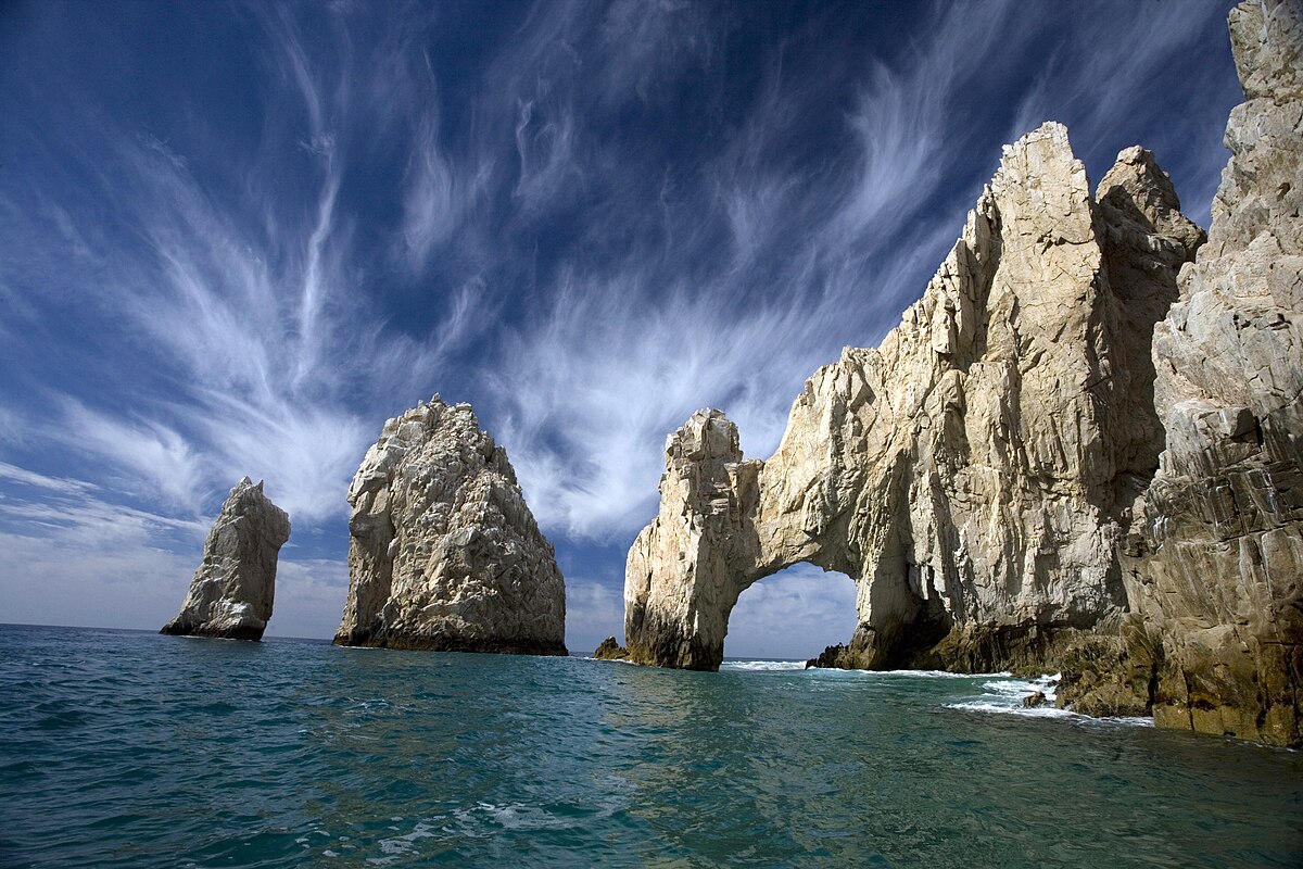 breathtaking scenery in Cabo San Lucas.
