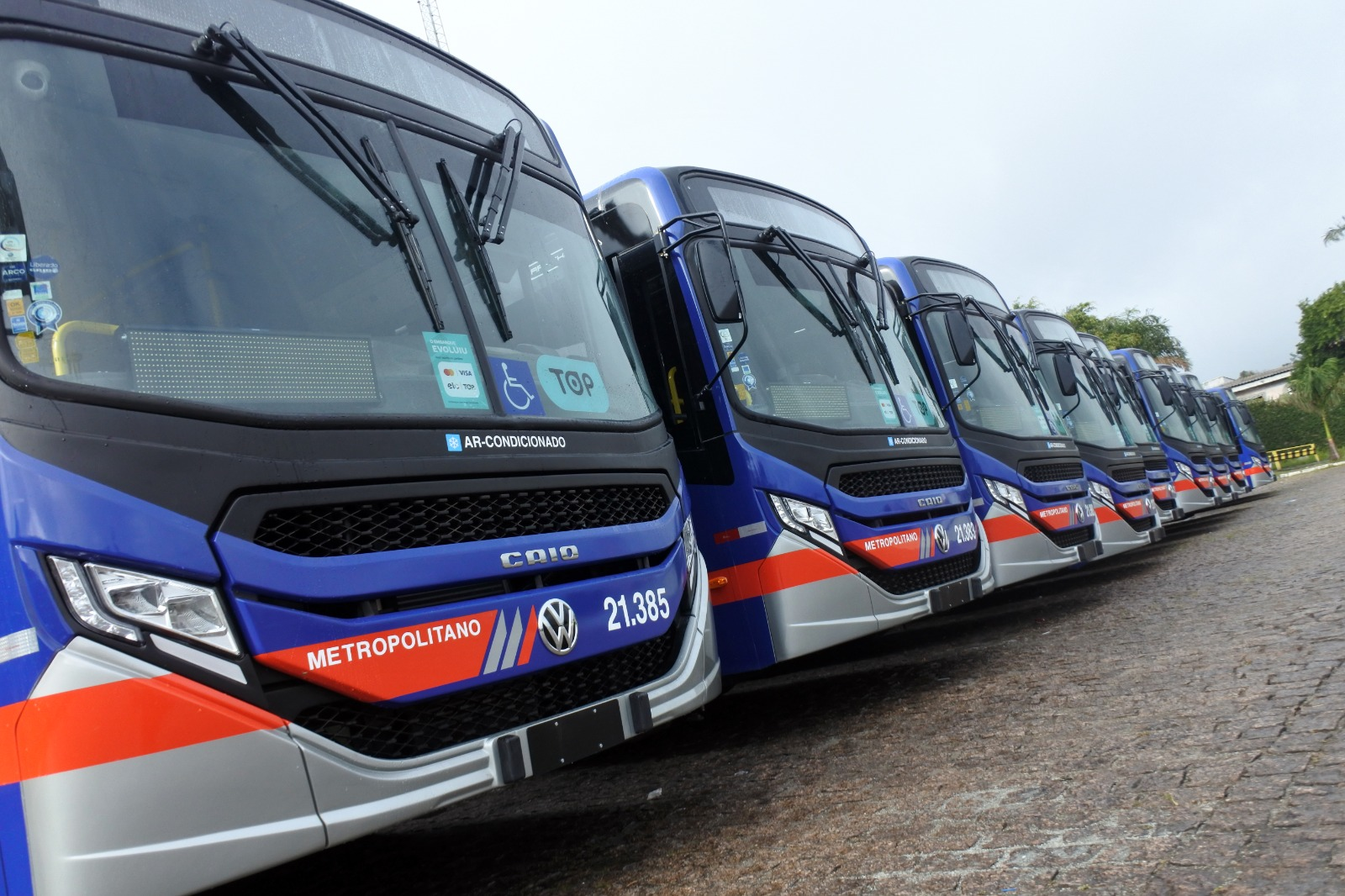 EMTU | Imprensa - Linhas da EMTU que atendem Osasco e Barueri ganham 17  novos ônibus 0km