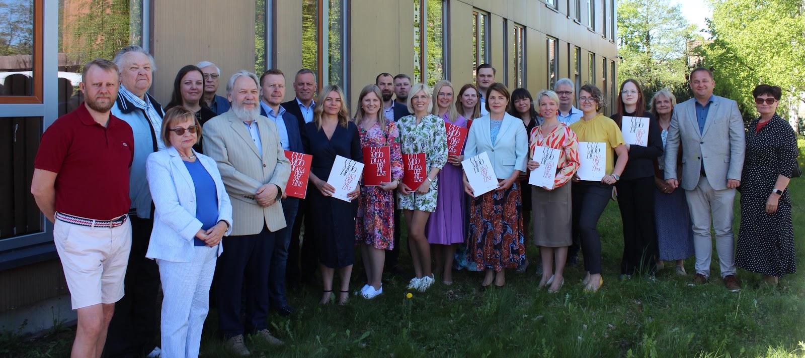 Kohaliku valitsemise mikrokraadi spetsialistid tähistavad edu