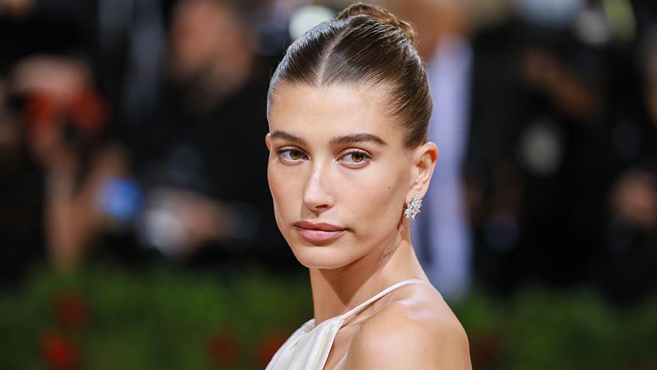 Hailey Bieber Net Worth 2023: How Much She Makes vs. Selena Gomez, Justin