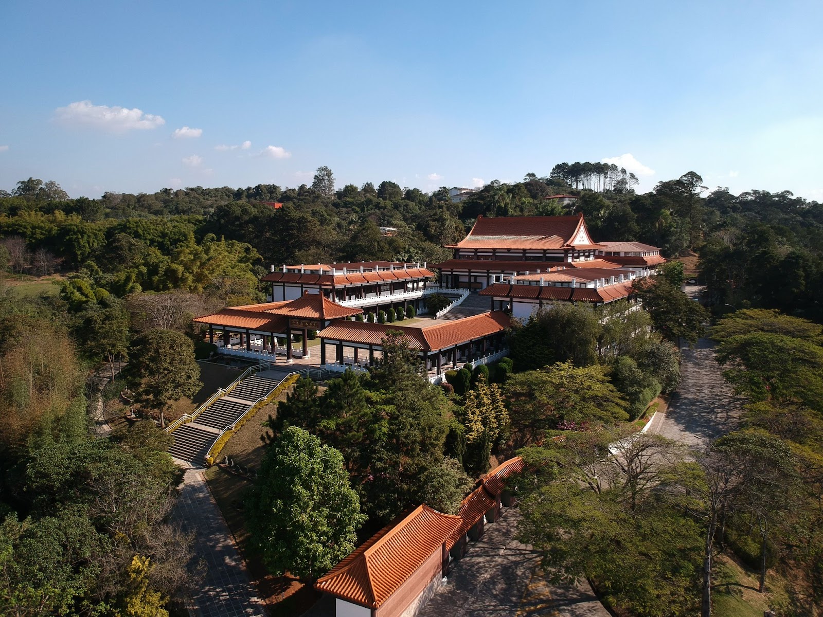 Vista aérea do Templo Zu Lai.