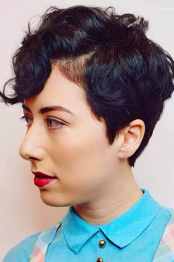 Picture of a lady wearing the  stylish short haircut