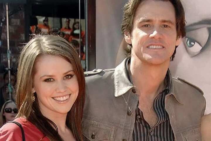 Jane Erin Carrey smiling with her father, Jim Carrey