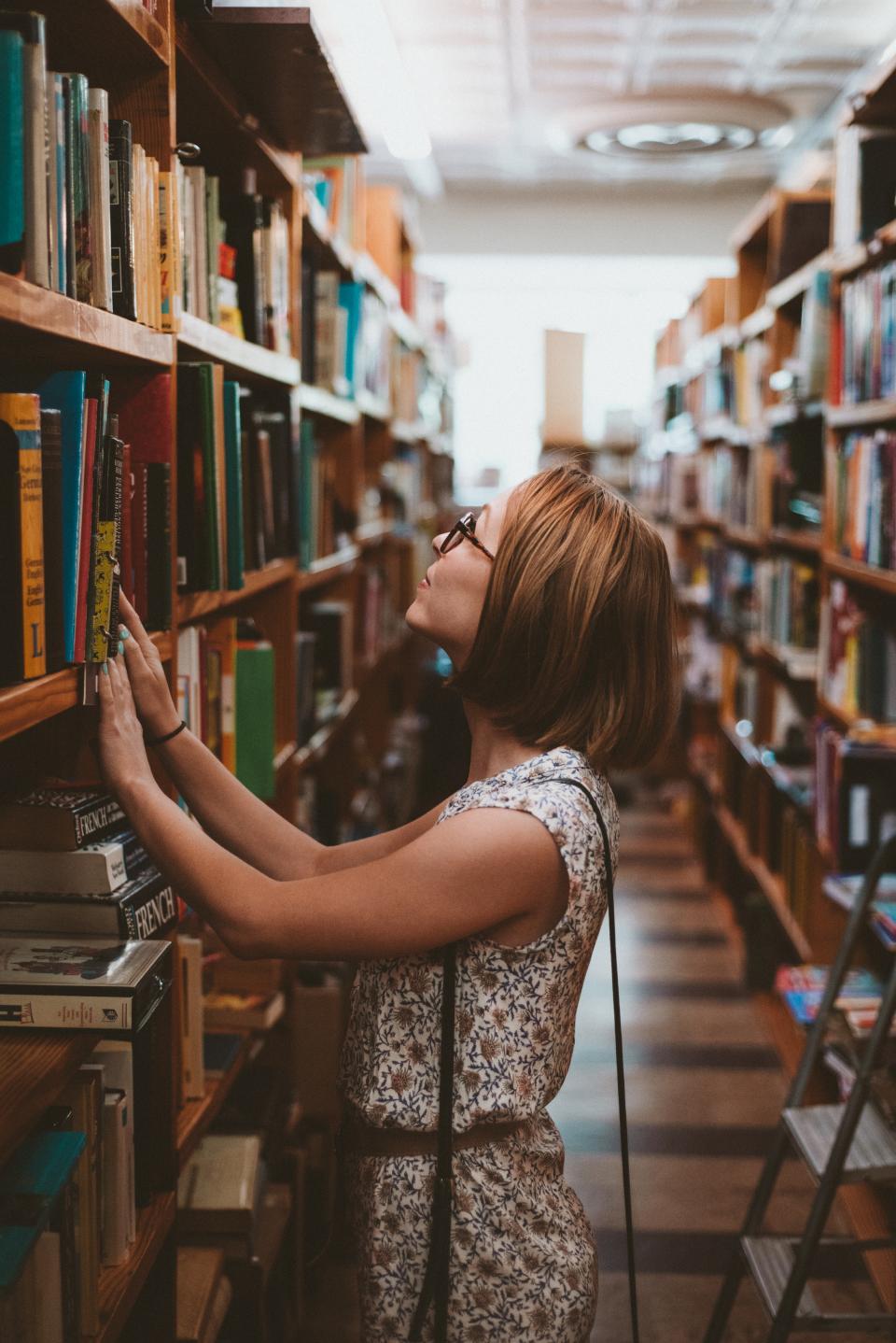 Stylish Study DP with a girl in library
