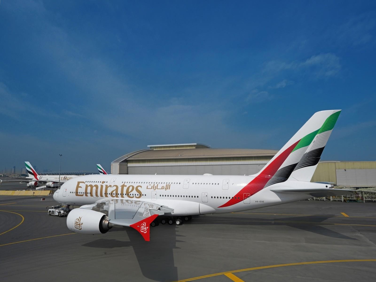 Emirates unveils new livery for its fleet