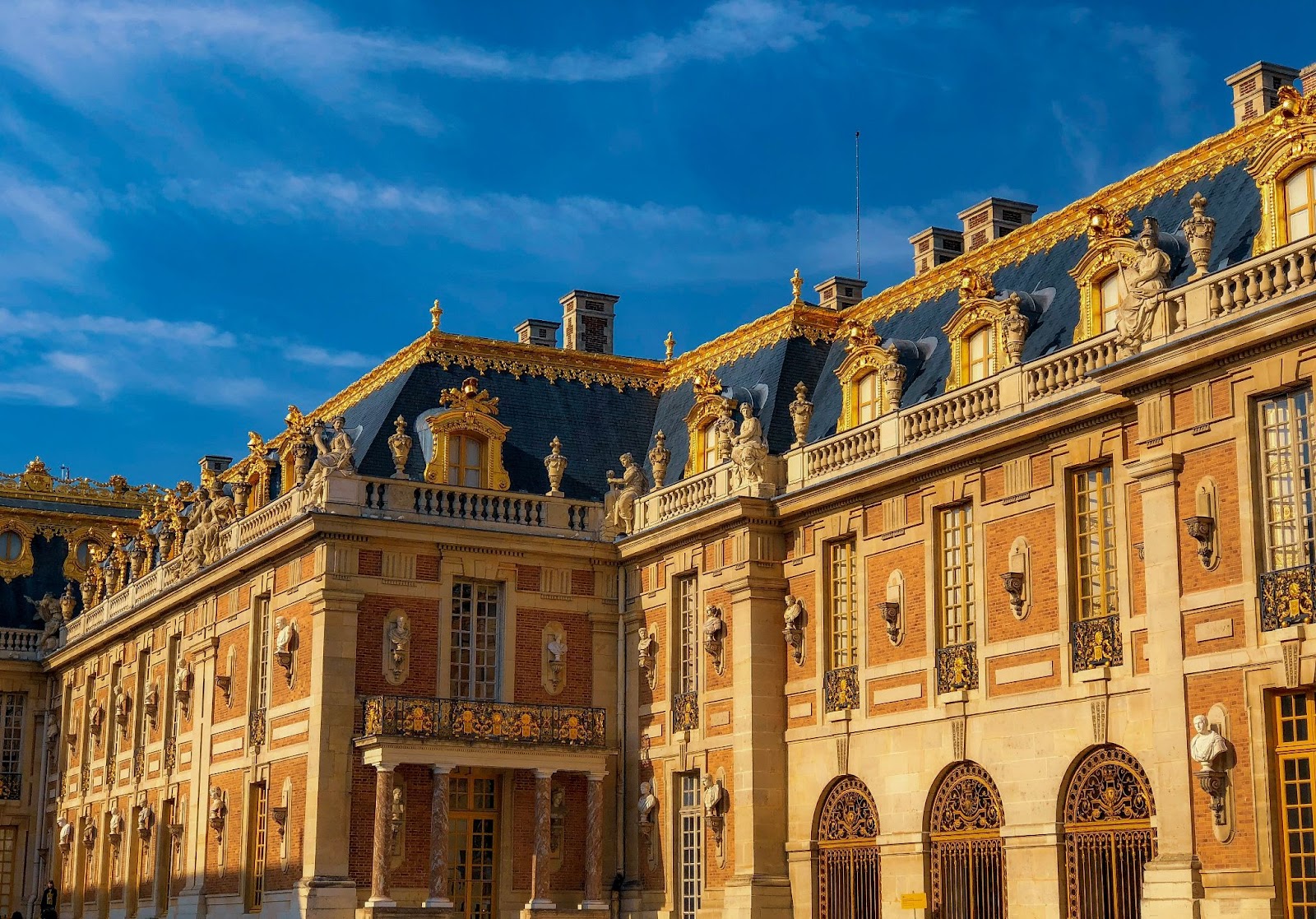 Getting to the Palace of Versailles by electric bike