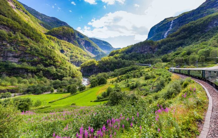 Ontdek de schoonheid van Scandinavië en Schotland per trein